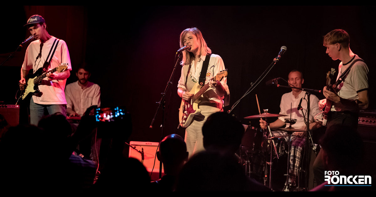 Amber Arcades-Guido Roncken08FR