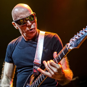 04-Joe Satriani-Sena 18-2426